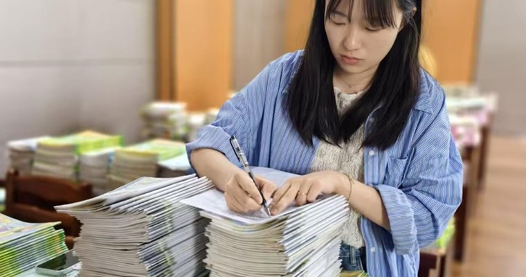  以检查促规范　以规范促提升　——塘桥中心小学 4月教学常规落地调研