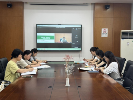 “研”途花开促成长　　不负秋日好时光——塘桥中心小学2025-2026第一学期语文组教研活动